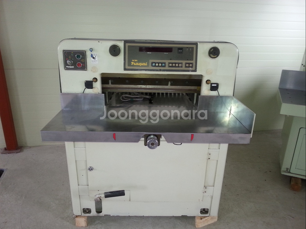각종 재단기 호리존 현대 등--0