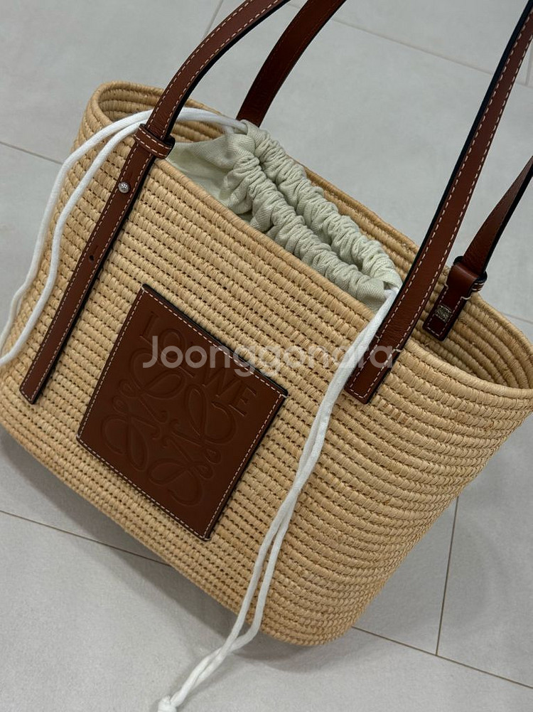로에베 스퀘어 라탄백--3