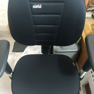 니스툴 닐링체어 ns750