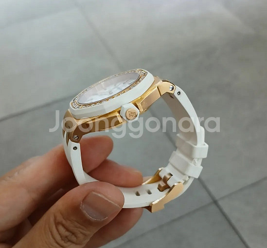 오데마피게 로얄오크 오프셔 로즈골드 레이디 37MM--2
