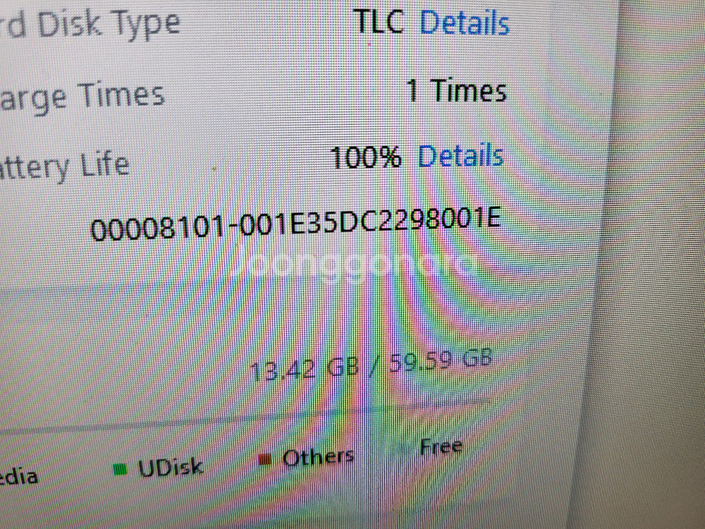 아이패드 에어4 wifi 64g 입니다.작동잘되며 이번--8