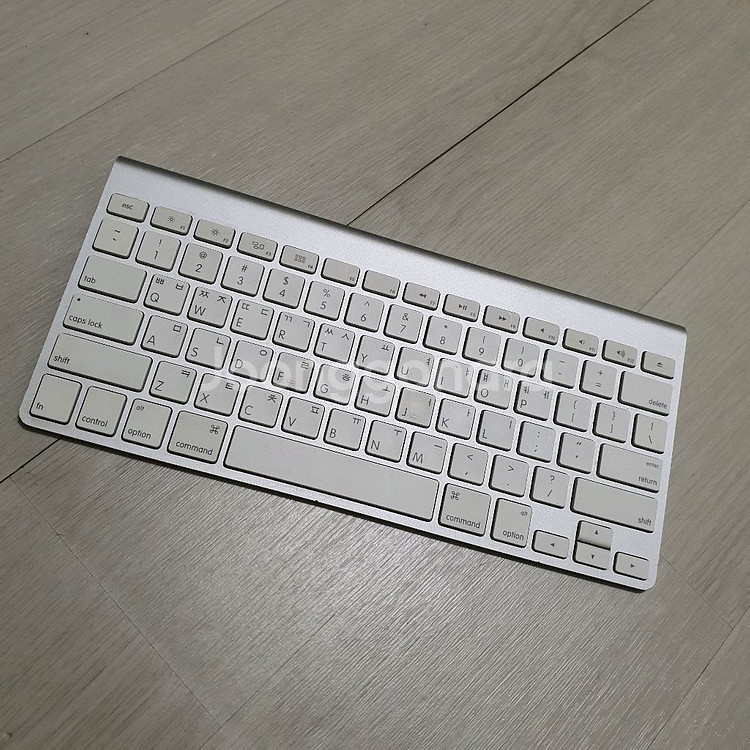 정품 애플 키보드 a1314--0