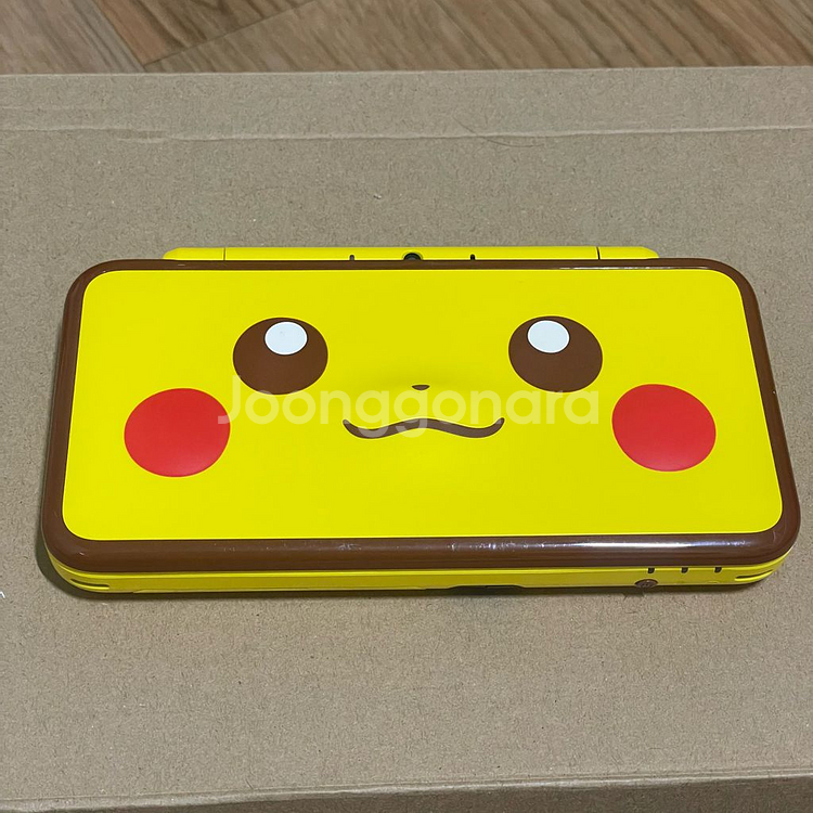 닌텐도 2DS XL 피카츄 에디션--9