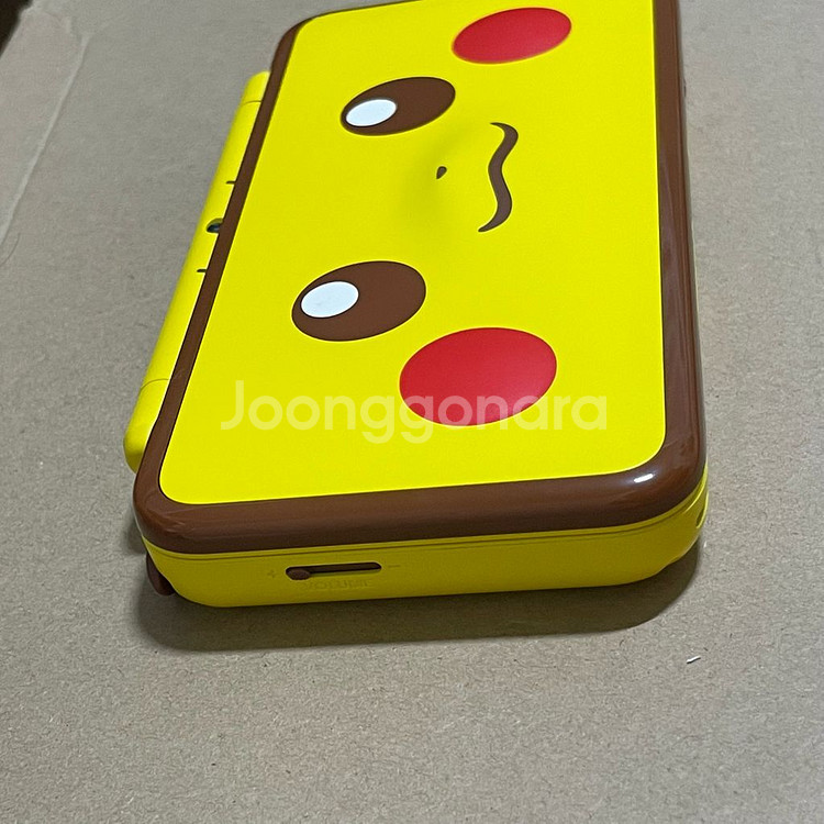 닌텐도 2DS XL 피카츄 에디션--8