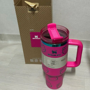 스탠리 헬로키티 텀블러 핑크