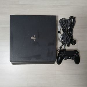PS4 프로 7117B 팝니다
