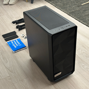 Meshify 2 Compact + 850W 파워