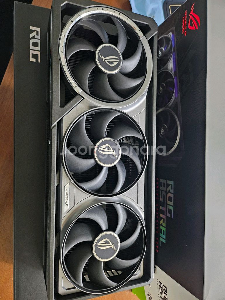 ASUS ROG RTX 5080 16GB 아스트랄 팝니--6