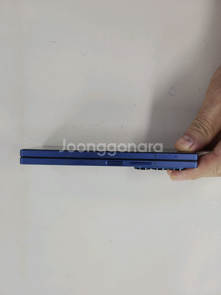 갤럭시폴드6 256G 무찍힘 실사용9개월 상태최상 ^--4