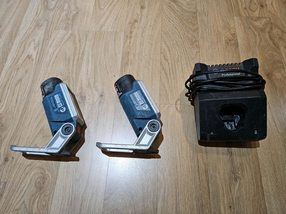 보쉬 GLI10.8-330 LED작업등--1