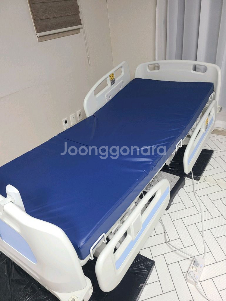 병원침대 환자침대 고급형 전동 침대 판매 (100만원)--0