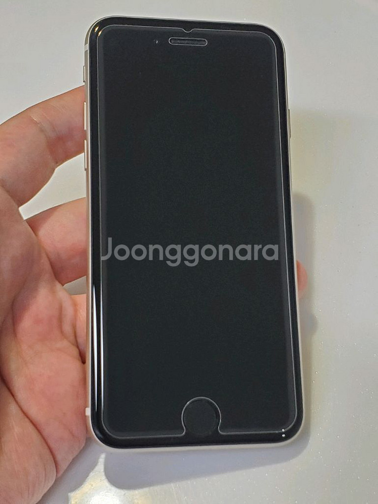 아이폰SE2 128g 화이트 17만 정상해지--8