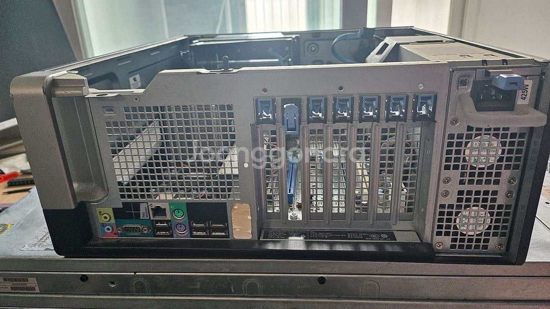 DELL T5810 Workstation--2