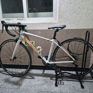 여성 입문용.연습용. 로드 자전거