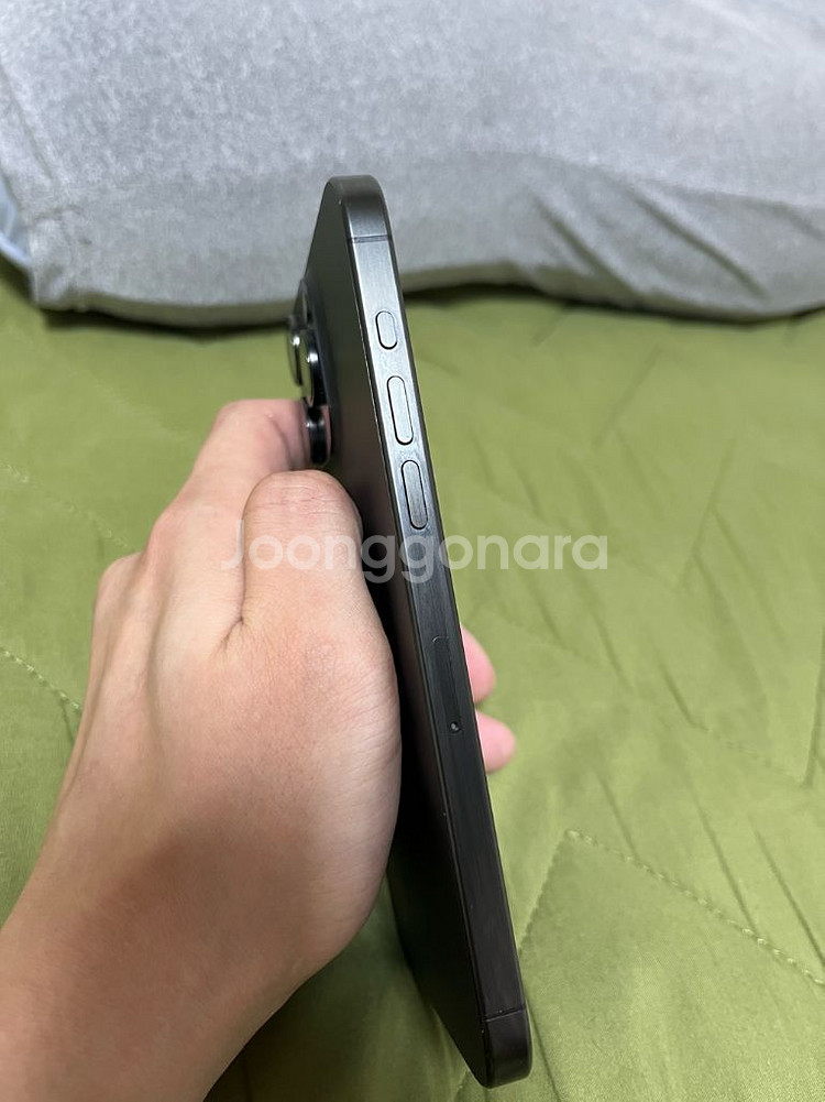 아이폰 15프로맥스 256gb 블랙 티타늄--2