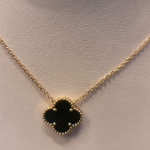 18금. 오닉스. 클로버 목걸이 1.2