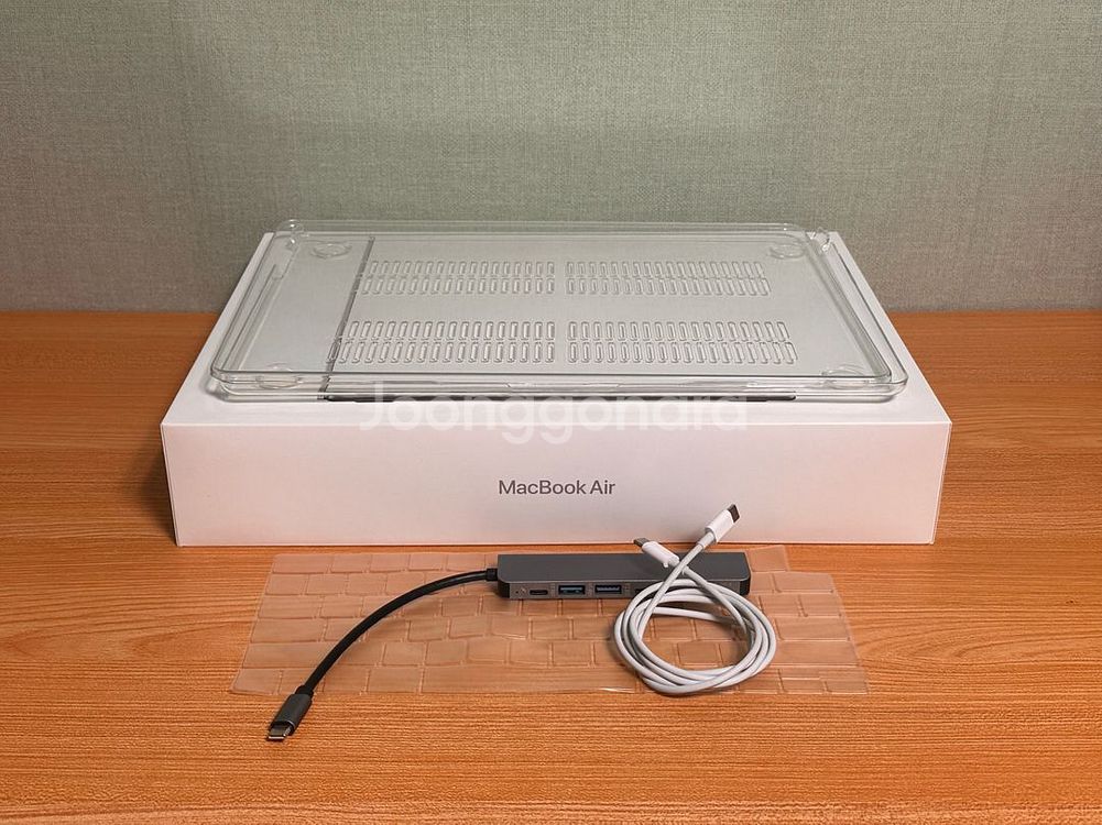 2024 맥북 에어 M2 15인치 · 16GB RAM--9