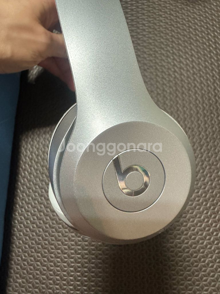 Beats Solo3 실버 헤드폰--4