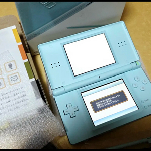 닌텐도DS Lite 미개봉 박스풀 팝니다
