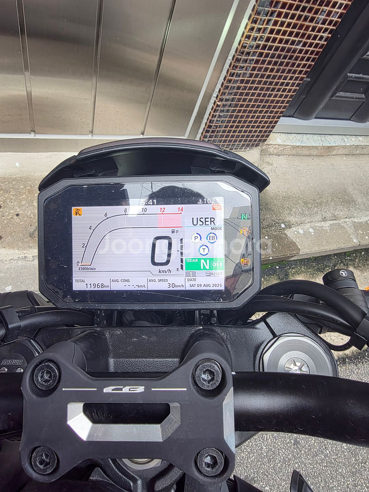 혼다 CB1000R 블랙에디션--1
