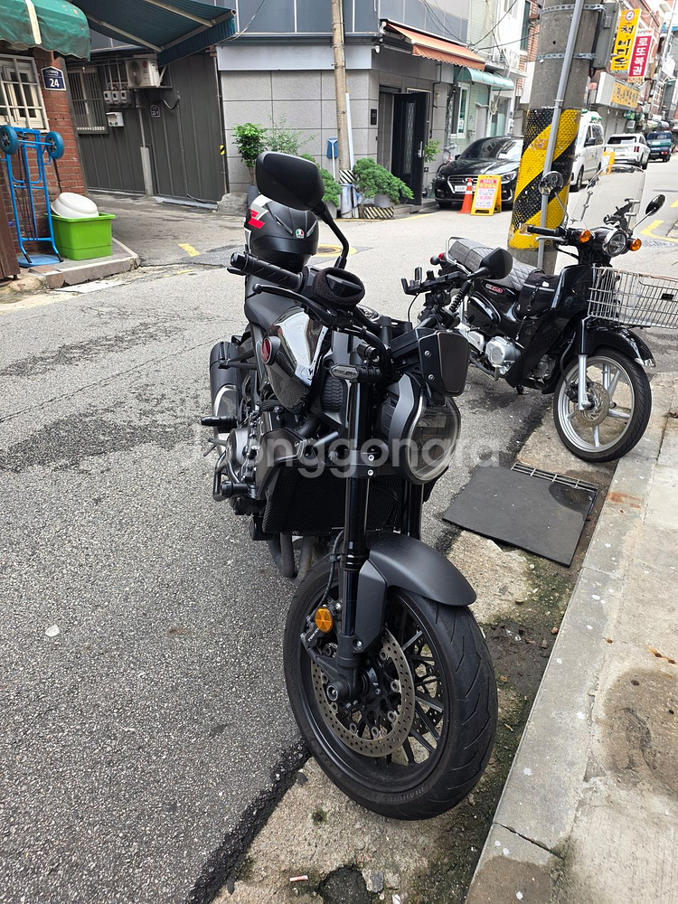 혼다 CB1000R 블랙에디션--3