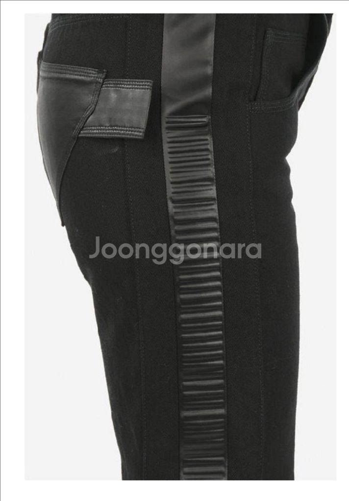 보테가베네타 플레어 데님 팬츠 부츠컷 청바지--2