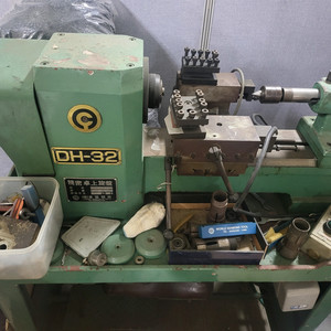 DH-32 금속가공용 선반