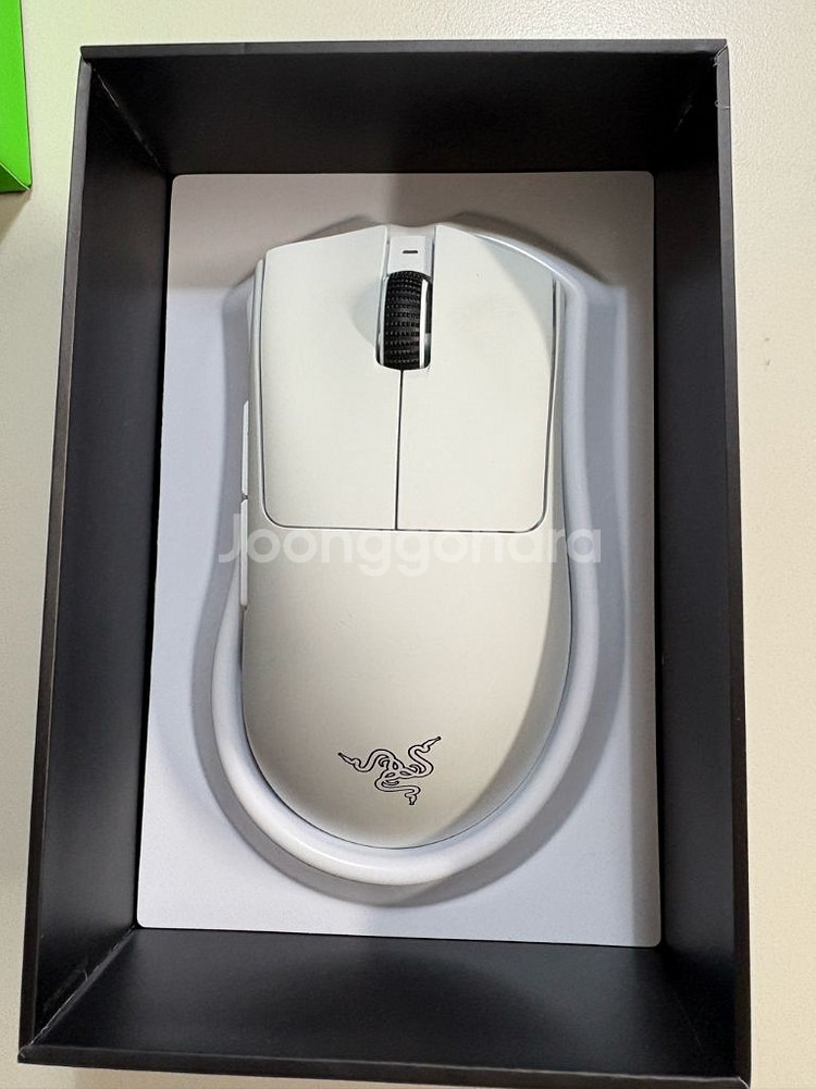 레이저 데스에더 V3 Pro 화이트--1