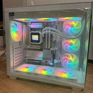 초고사양 라이젠 9600x 풀 ARGB 올 화이트 PC