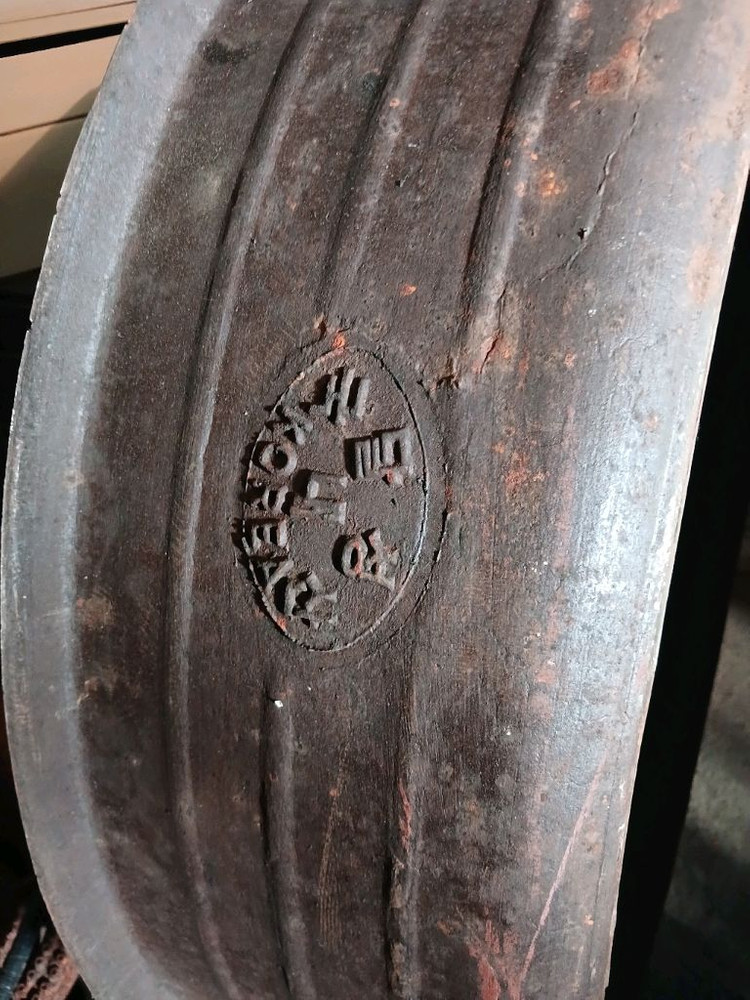 무쇠 솥 이미지