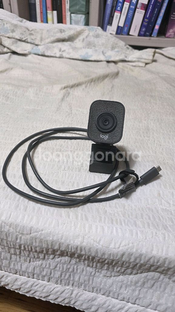 로지택 StreamCam--1