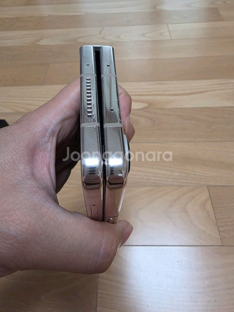 갤럭시 폴드4 256g 판매합니다--4