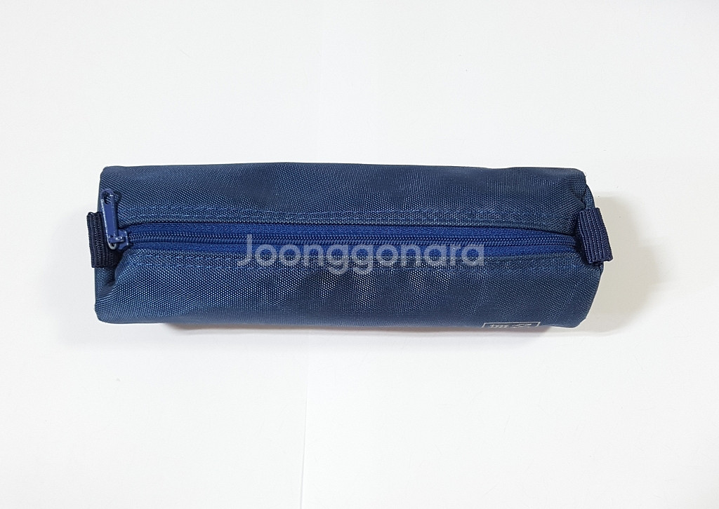 ** 다크블루 색상의 이쁜 필통 **--1