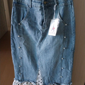 진주 데님 스커트 새상품 팝니다