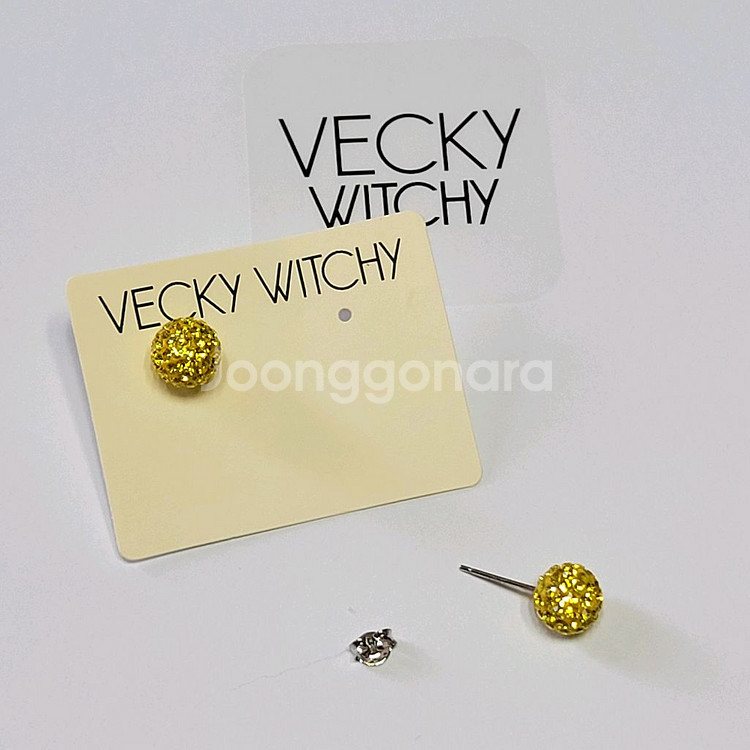[VECKY WITCHY] 8mm 옐로우 실버 귀걸이--1