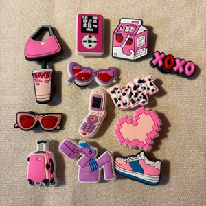 힙걸 핑크 일본 갸루감성 y2K 크록스 지비츠