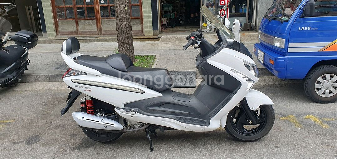 sym 보이져125cc 판매합니다--2
