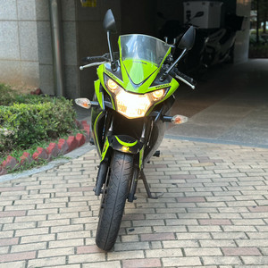 혼다 cbr125 2011년식 프라막 카울 판매합니다