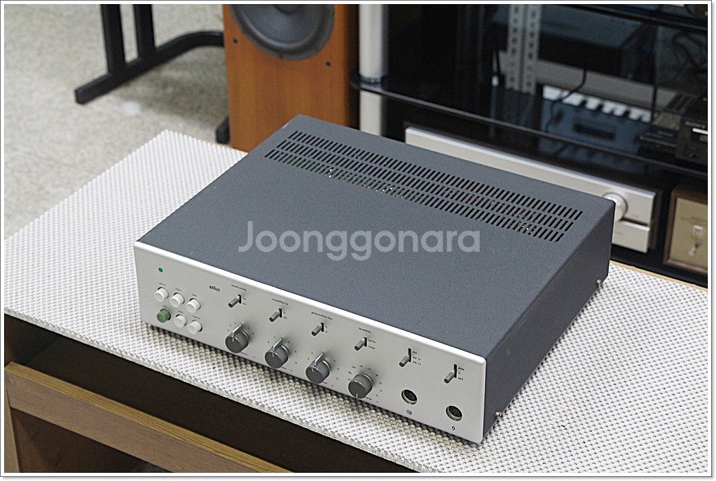 브라운(BRAUN-독일) 고급 인티앰프 CSV500--7