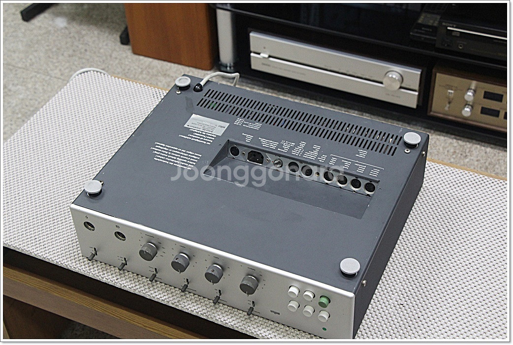 브라운(BRAUN-독일) 고급 인티앰프 CSV500--9