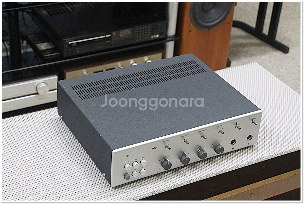 브라운(BRAUN-독일) 고급 인티앰프 CSV500--6