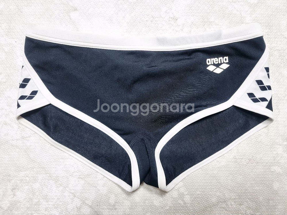 아레나 팀스블랙--0