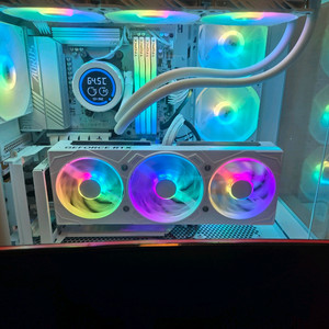 9700x 5070ti게이밍pc판매