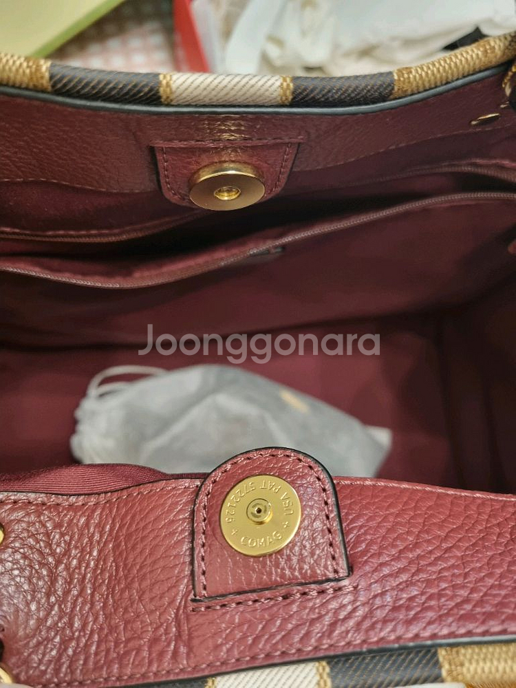 정품.코치 시그니처 뎀프시 자카드 패치 토트백--7