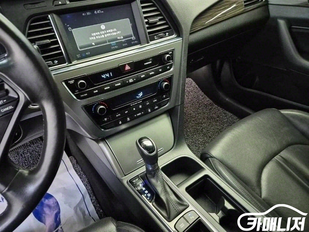 [현대]LF 쏘나타 2.0 프리미엄 (5인승) #앱특가--9