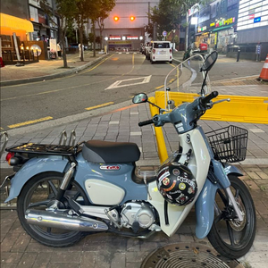 24년 혼다 슈퍼커브 펄그레이 100km대 신차급