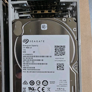 씨게이트 1TB SAS 2.5인치 HDD