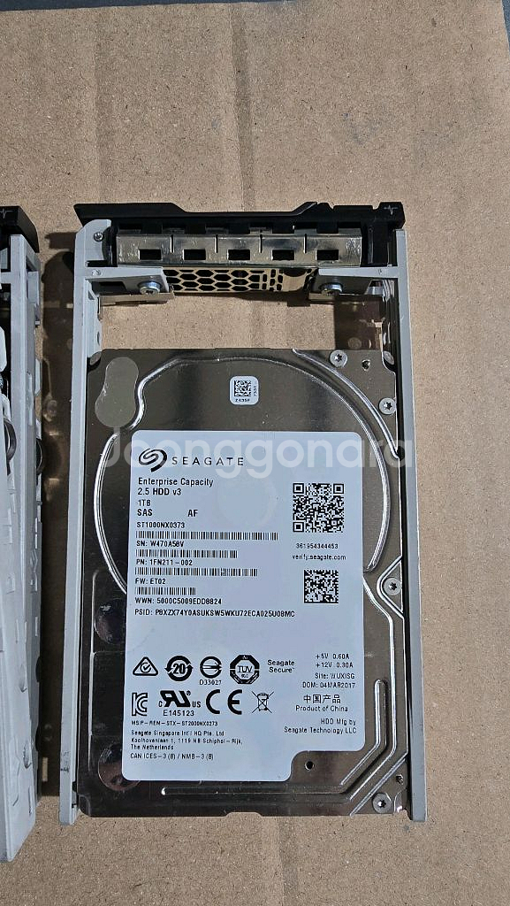 씨게이트 1TB SAS 2.5인치 HDD--3
