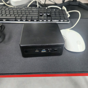 미니PC NUC11 I5 1135G7 팝니다.