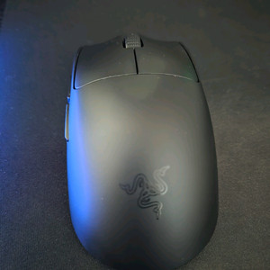 razer 바이퍼 v3 pro 팝니다.